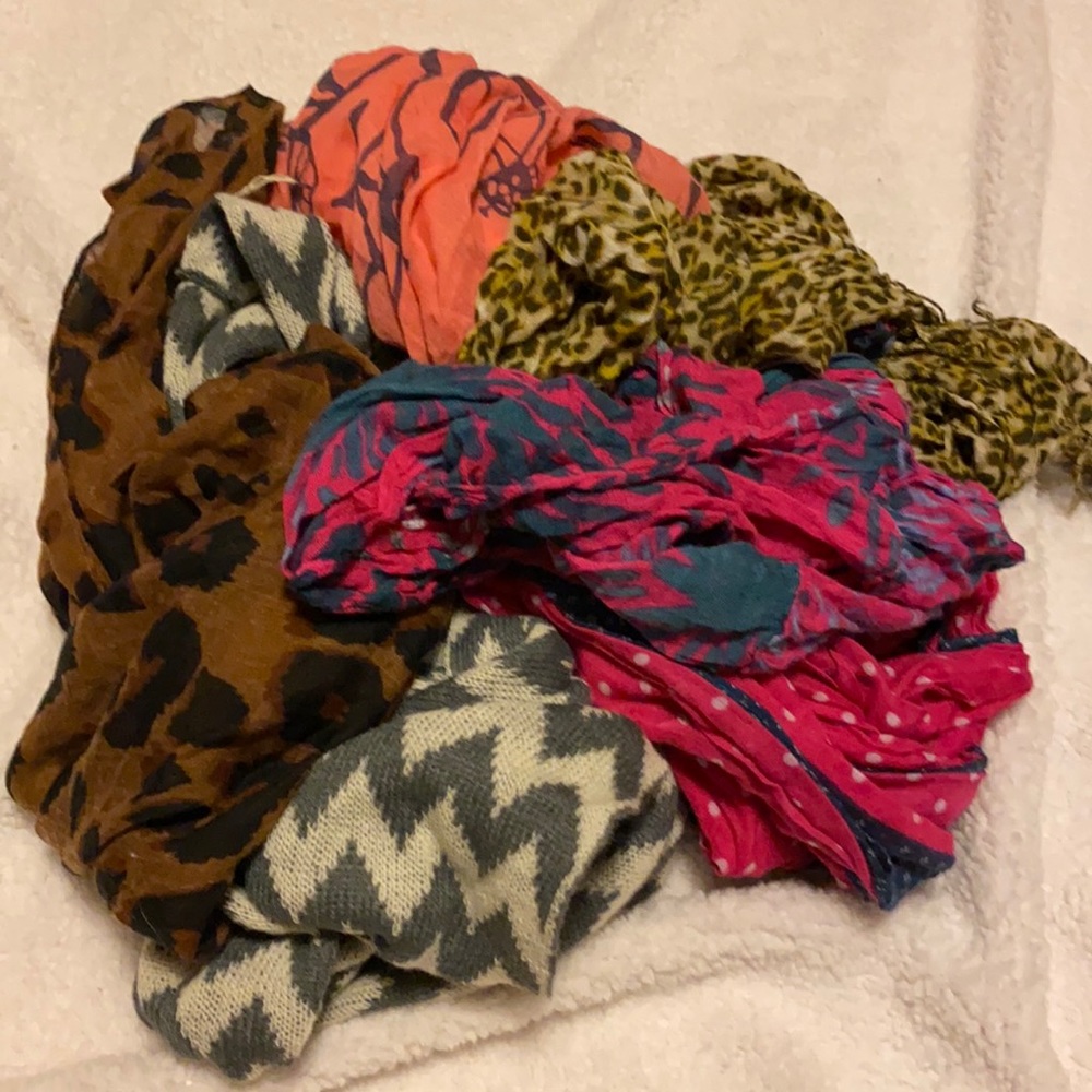 Bundle of scars six different ones